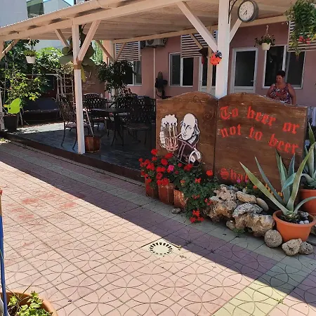 Pensión Casa Ultraviolet 3*