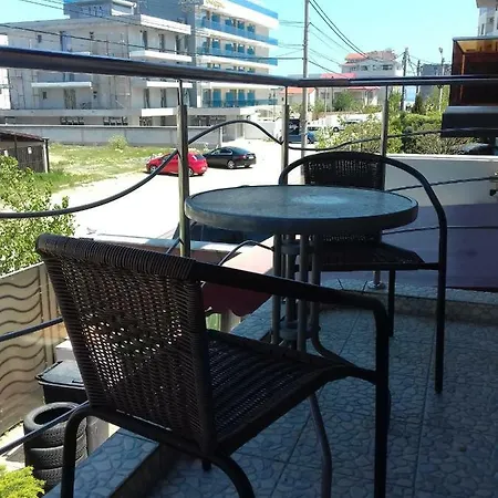 Casa Ultraviolet 3*