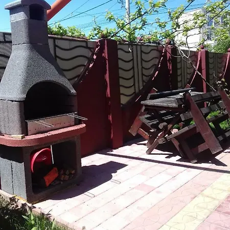 Pensionat Casa Ultraviolet 3*