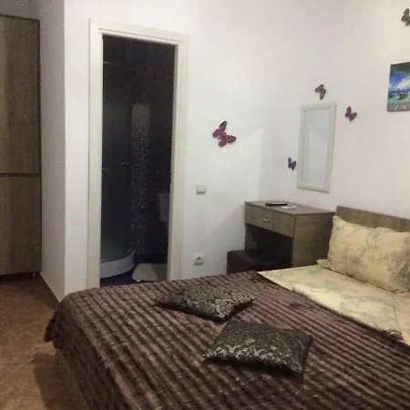 Casa Ultraviolet بيت ضيافة Năvodari