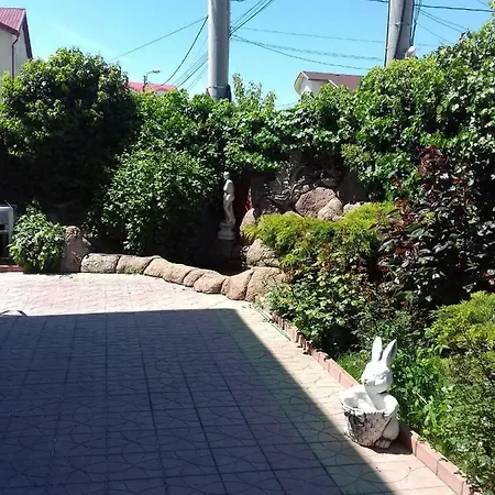 Casa Ultraviolet