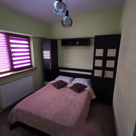 Casa Ultraviolet بيت ضيافة Năvodari