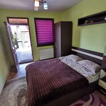 Casa Ultraviolet