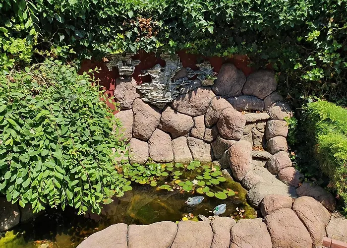 Casa Ultraviolet Năvodari